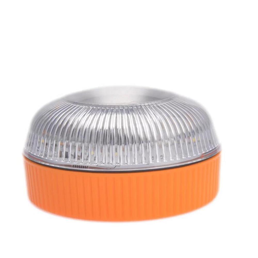 Feu de signalisation d urgence alternative ou complémentaire au triangle de signalisation pour une sécurité routière renforcée