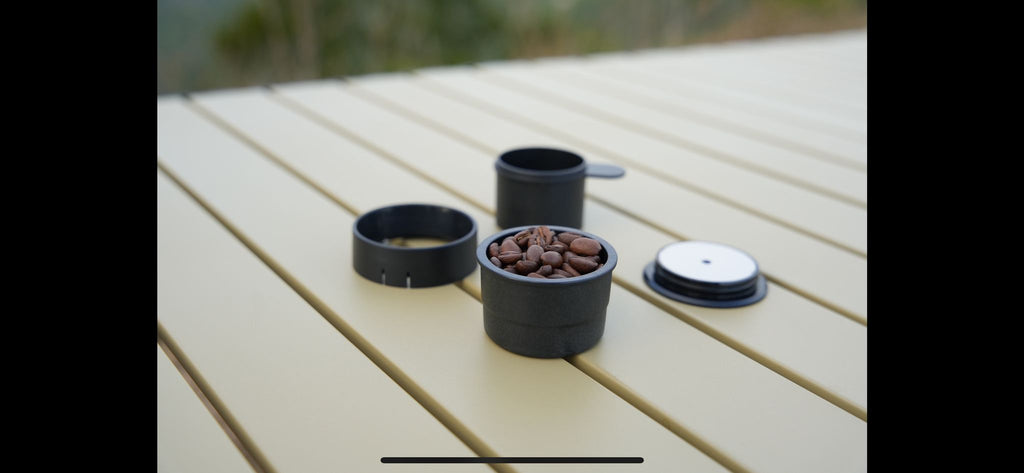 PORTABLE EXPRESSO COFFEE MACHINE