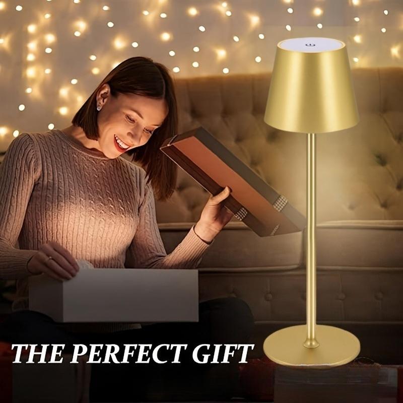 Lampe de table LED design dorée – Rechargeable sans fil | Éclairage moderne et élégant